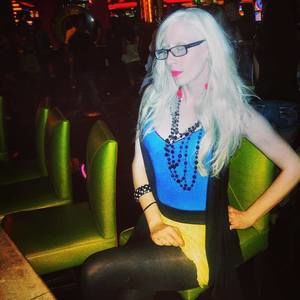 Meet your Posher, Amy